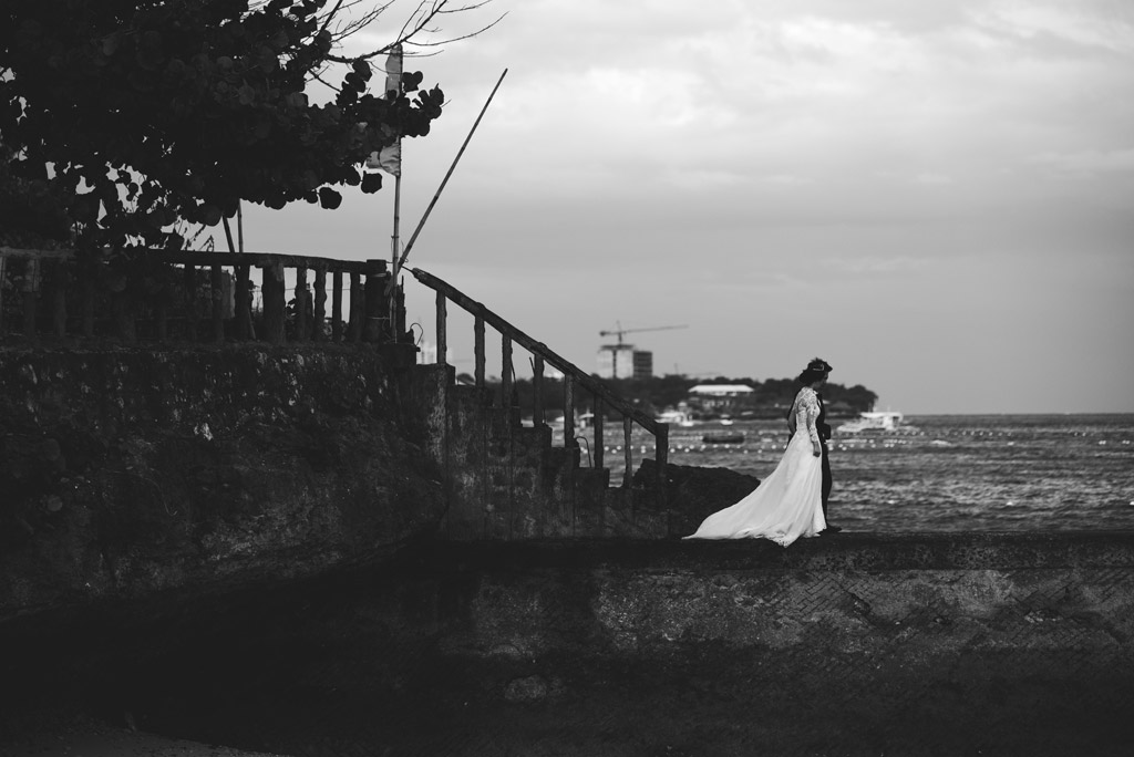 Danny and Shi Bin - Cebu Beach Post Wedding